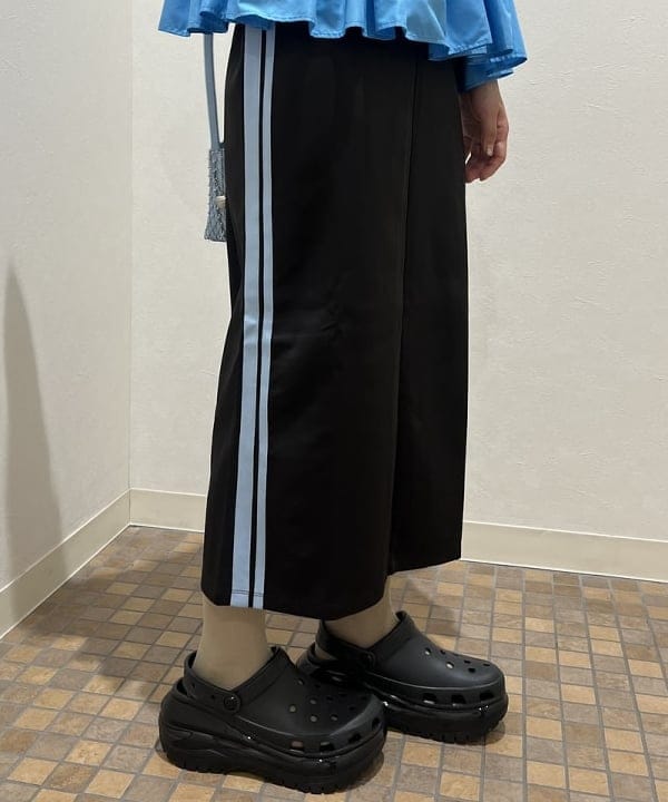 あさひさんの「BEAMS WOMEN｜Ray BEAMS / ライン ジャージ キャミ ワンピース」を使ったコーディネート