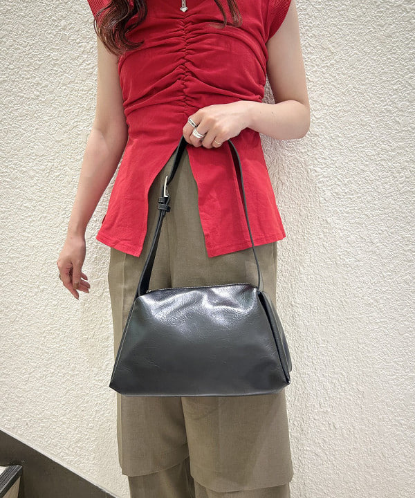 庭野 優紀さんの「BEAMS WOMEN｜」を使ったコーディネート