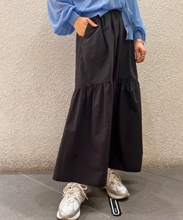 川口 恵さんの「BEAMS WOMEN｜Ray BEAMS / シアー ギャザー クルーネック カーディガン」を使ったコーディネート