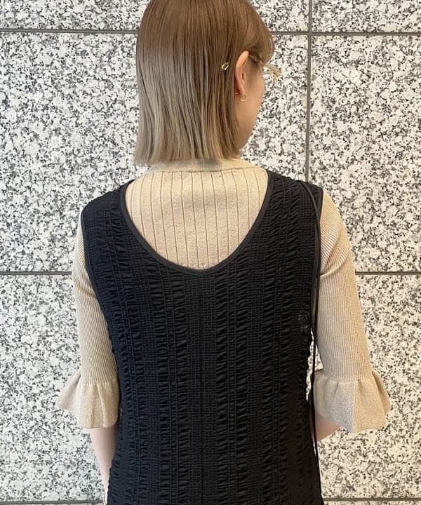 多田 日奈子さんの「BEAMS WOMEN｜maturely / Rame Frill Rib 5Sleeves」を使ったコーディネート