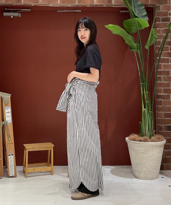 サカサイスズカさんの「BEAMS WOMEN｜ストライプ ボタンダウン ロングスリーブ シャツワンピース」を使ったコーディネート