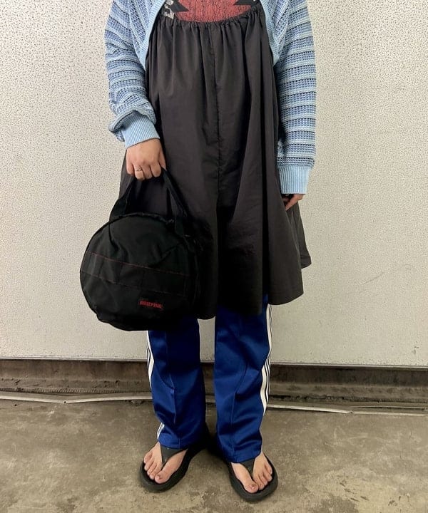 Kyooka Sayakaさんの「BEAMS WOMEN｜BRIEFING × BEAMS BOY / 別注 ヘルメット バッグ」を使ったコーディネート