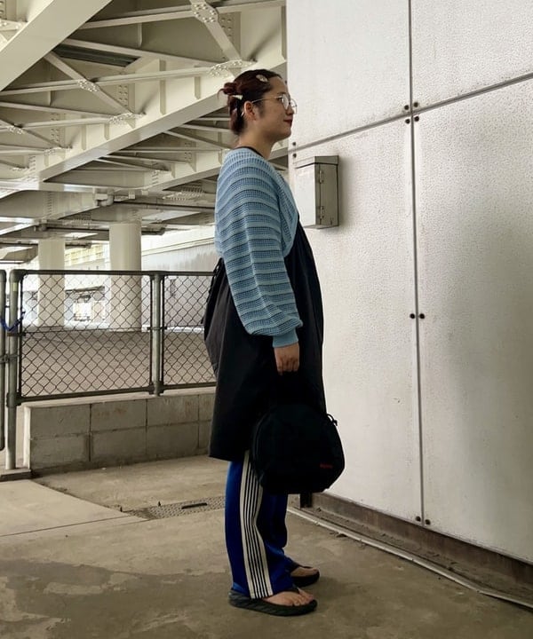 Kyooka Sayakaさんの「BEAMS WOMEN｜BRIEFING × BEAMS BOY / 別注 ヘルメット バッグ」を使ったコーディネート