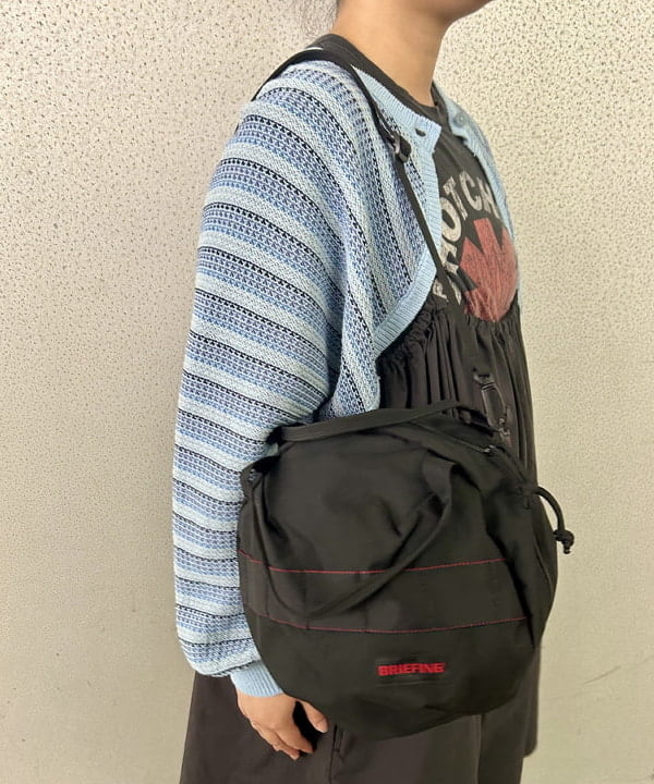 Kyooka Sayakaさんの「BEAMS WOMEN｜BRIEFING × BEAMS BOY / 別注 ヘルメット バッグ」を使ったコーディネート