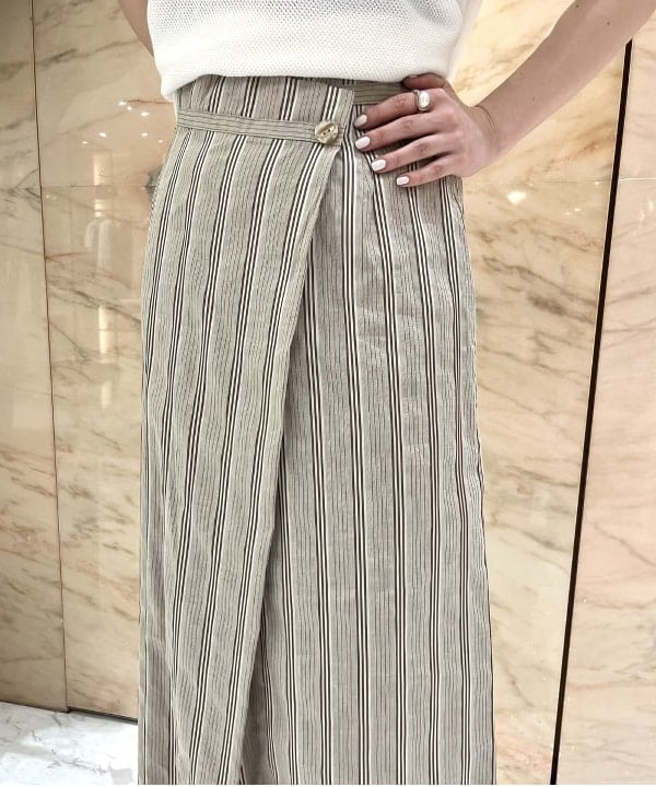 shirakiさんの「BEAMS WOMEN｜Demi-Luxe BEAMS / リネン混 ストライプ スカート」を使ったコーディネート
