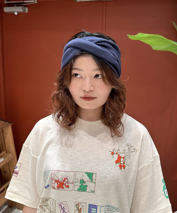 竹村 澄玲さんの「BEAMS WOMEN｜BEAMS BOY / リブヘアバンド」を使ったコーディネート