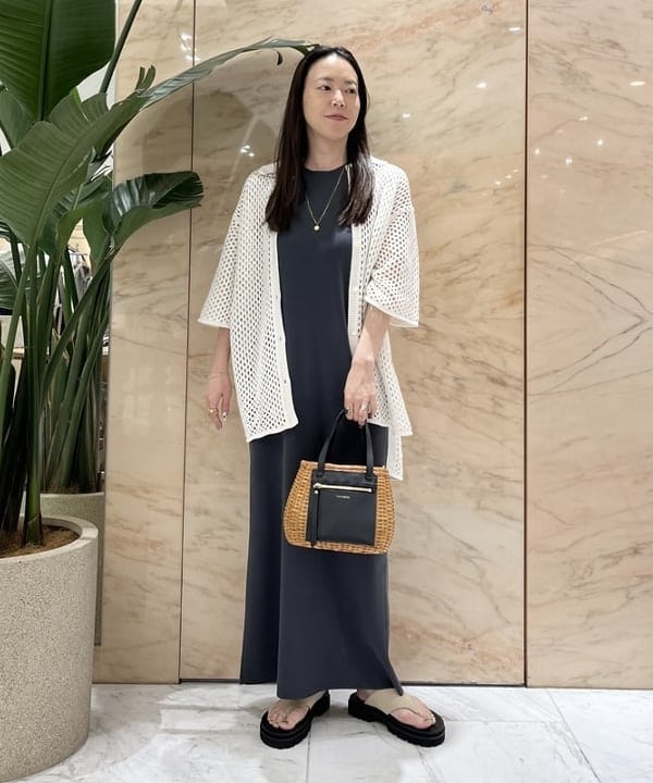 関 桂子さんの「BEAMS WOMEN｜CAMINANDO × Demi-Luxe BEAMS / 別注 トング サンダル」を使ったコーディネート