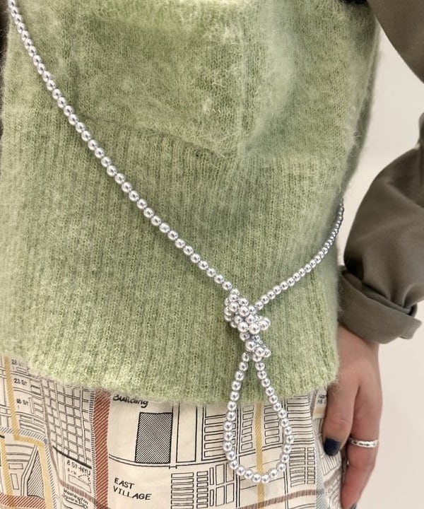 ナガオカ サキさんの「BEAMS WOMEN｜チャイナボタン ベスト」を使ったコーディネート