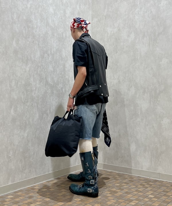 ムファサさんの「BEAMS WOMEN｜SLOW_NY_HELMET」を使ったコーディネート