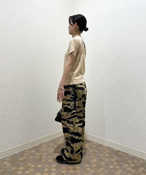 吉田 花さんの「BEAMS WOMEN｜BEAMS BOY / USA テープベルト NEW」を使ったコーディネート