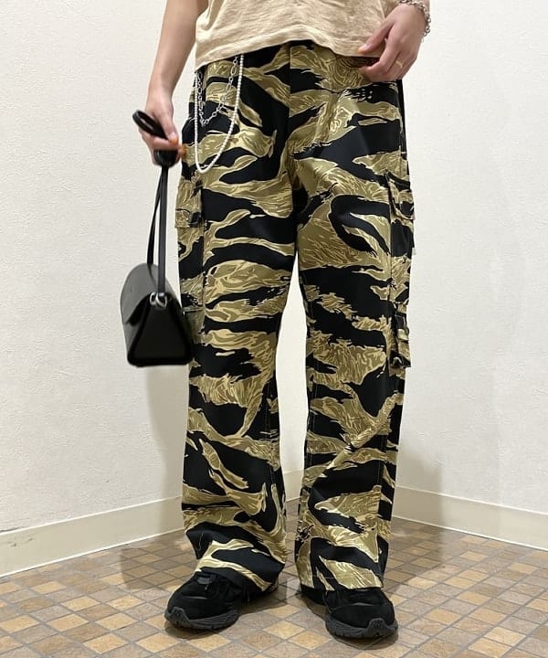 吉田 花さんの「BEAMS WOMEN｜BEAMS BOY / USA テープベルト NEW」を使ったコーディネート