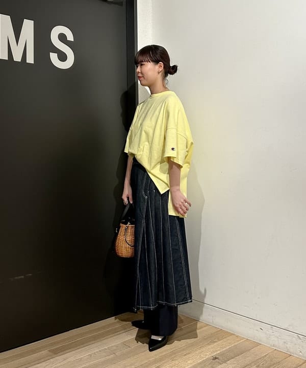 早川 萌子さんの「BEAMS WOMEN｜Champion &times; Ray BEAMS / 別注 ショート スリーブ Tシャツ」を使ったコーディネート