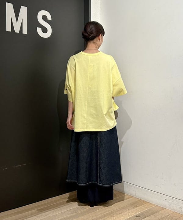 早川 萌子さんの「BEAMS WOMEN｜Champion &times; Ray BEAMS / 別注 ショート スリーブ Tシャツ」を使ったコーディネート