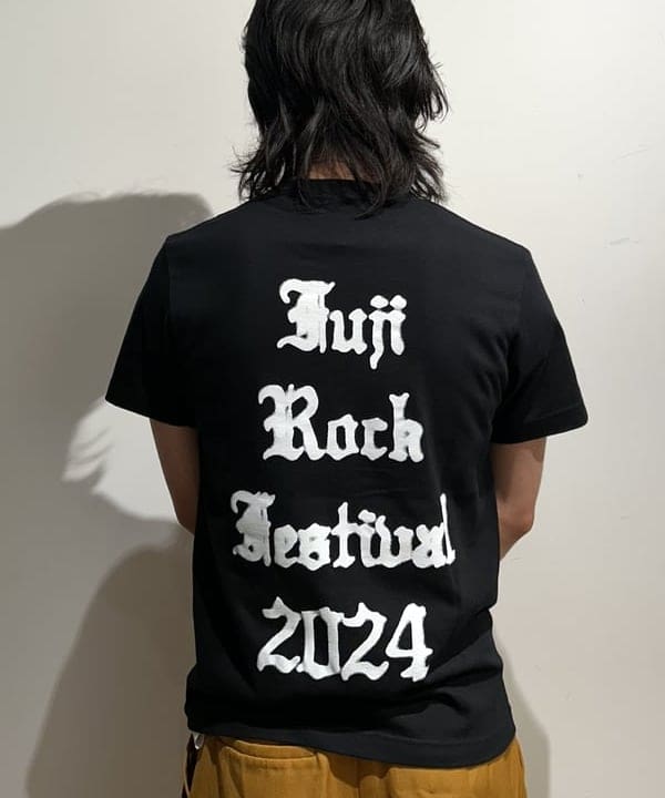 佐藤 大斗さんの「BEAMS WOMEN｜＜WOMEN＞FUJI ROCK FESTIVAL'24 × BEAMS / K.T KOBEL Gasp T-Shirt」を使ったコーディネート