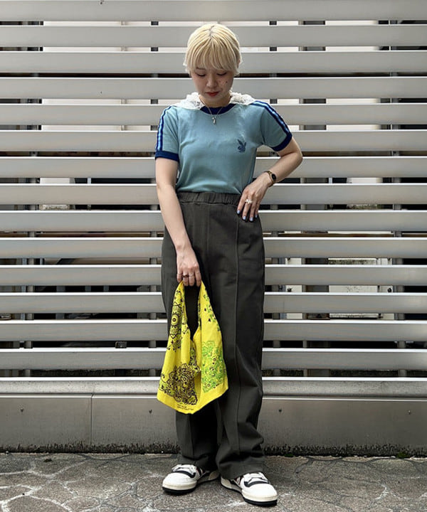 ナツハさんの「BEAMS WOMEN｜BEAMS BOY / イレギュラー バンダナ バッグ」を使ったコーディネート