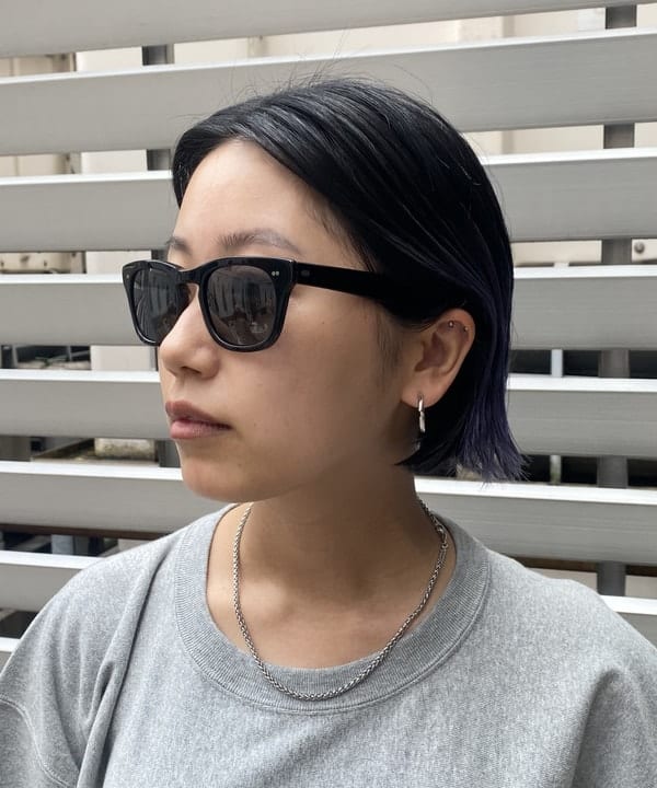 オカモト ミサキさんの「BEAMS WOMEN｜BRIEFING &times; BEAMS BOY / 別注 ヘルメット バッグ」を使ったコーディネート