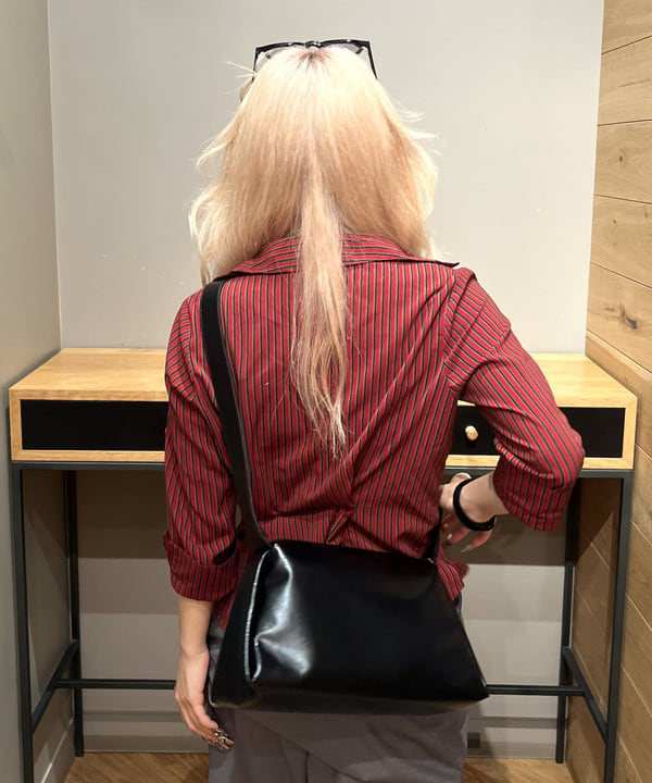 コスゲさんの「BEAMS WOMEN｜リンクル バッグ」を使ったコーディネート