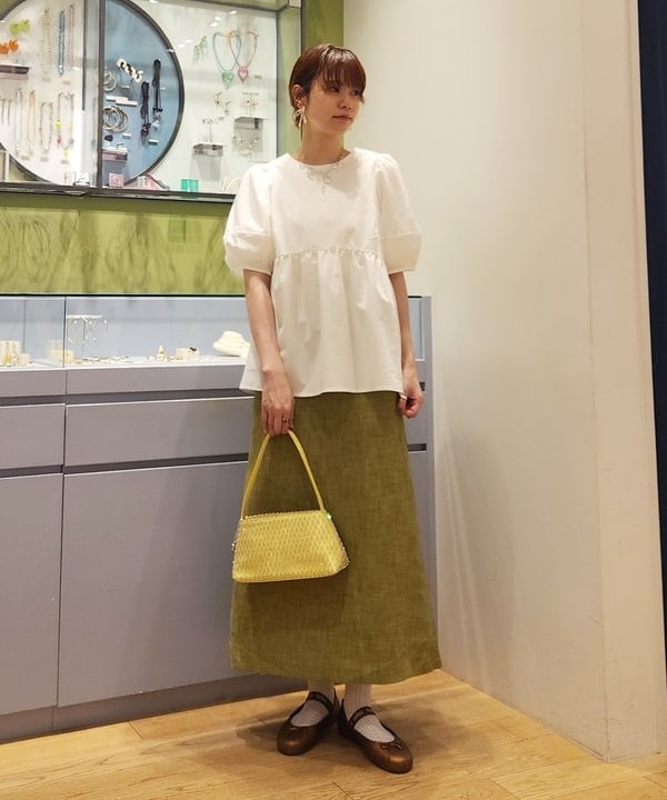 saori KATOさんの「BEAMS WOMEN｜Ray BEAMS / ランタンスリーブ ギャザー ブラウス」を使ったコーディネート