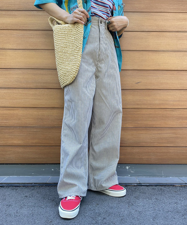 Kaoru Sakumaさんの「BEAMS WOMEN｜STAR OF HOLLYWOOD / Rock 'n' Roll Guitar Short Sleeve Shirt」を使ったコーディネート