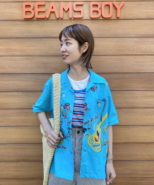Kaoru Sakumaさんの「BEAMS WOMEN｜STAR OF HOLLYWOOD / Rock 'n' Roll Guitar Short Sleeve Shirt」を使ったコーディネート