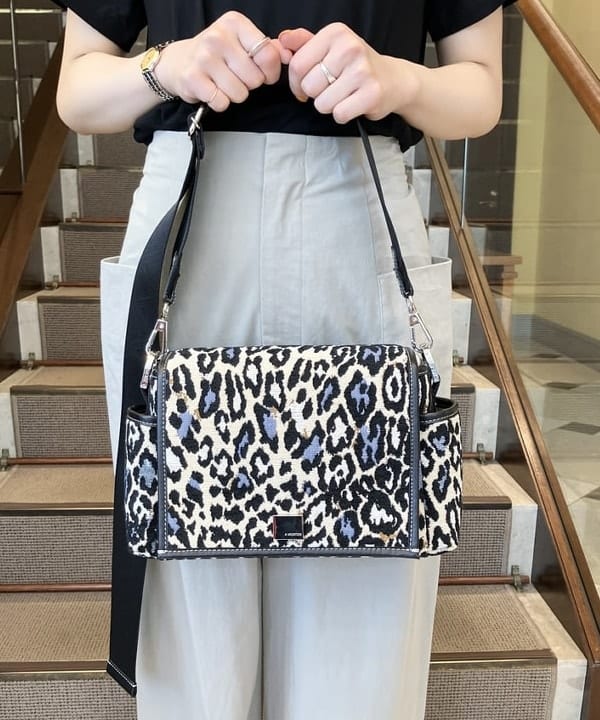 蒲原 捺美さんの「BEAMS WOMEN｜ハイツイスト プレーン Tシャツ」を使ったコーディネート