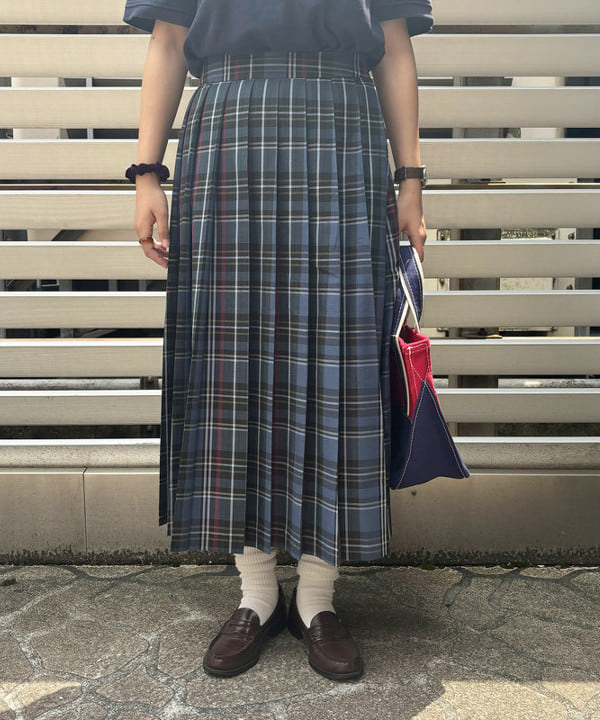 チナツさんの「BEAMS WOMEN｜FRUIT OF THE LOOM × BEAMS BOY / 2PACK TEE」を使ったコーディネート