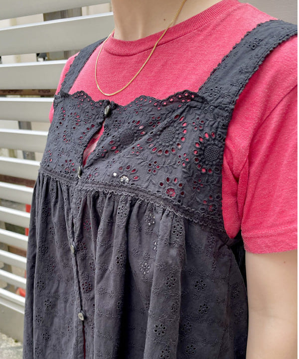 コウリキ　マミさんの「BEAMS WOMEN｜BUZZ RICKSON'S × BEAMS BOY / チノパンツ」を使ったコーディネート