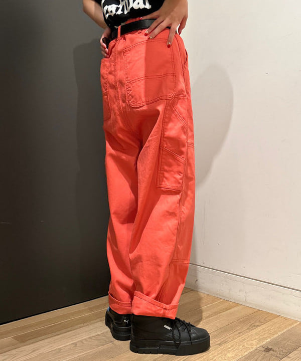 佐藤 亜美さんの「BEAMS WOMEN｜BRIEFING &times; BEAMS BOY / 別注 ヘルメット バッグ」を使ったコーディネート