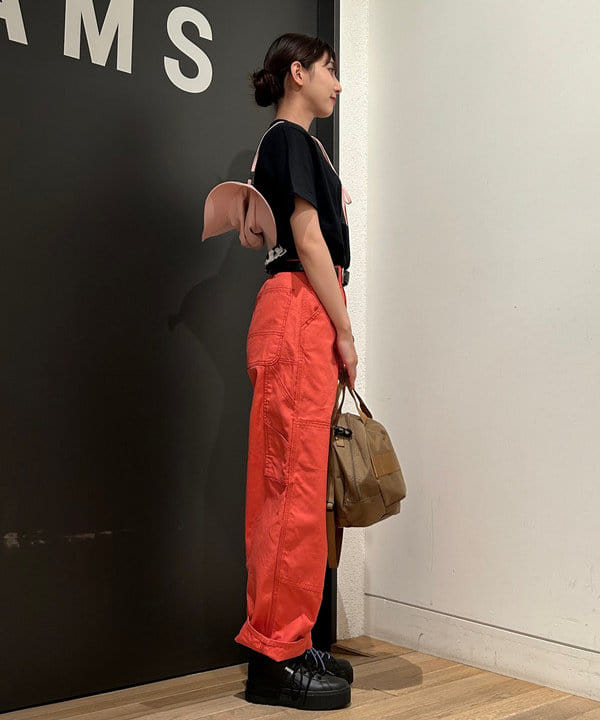 佐藤 亜美さんの「BEAMS WOMEN｜BRIEFING &times; BEAMS BOY / 別注 ヘルメット バッグ」を使ったコーディネート