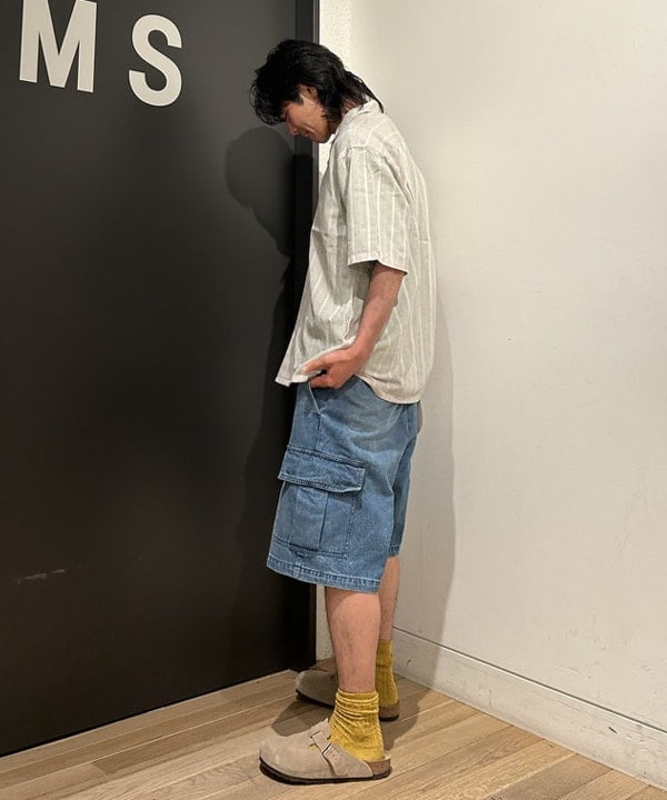 佐藤 大斗さんの「BEAMS WOMEN｜Dickies × BEAMS / 別注 デニム カーゴ ショーツ」を使ったコーディネート