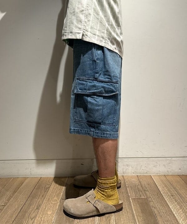 佐藤 大斗さんの「BEAMS WOMEN｜Dickies × BEAMS / 別注 デニム カーゴ ショーツ」を使ったコーディネート