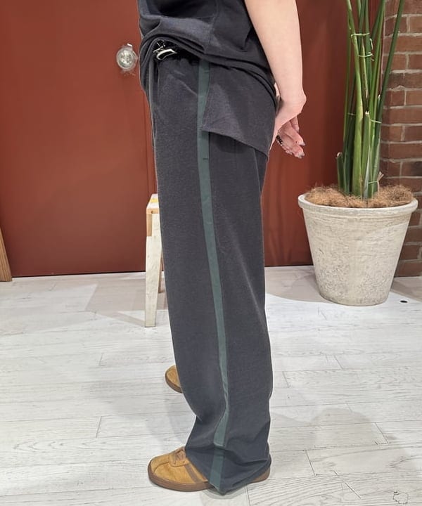 竹村 澄玲さんの「BEAMS WOMEN｜ナンバリング タンク」を使ったコーディネート