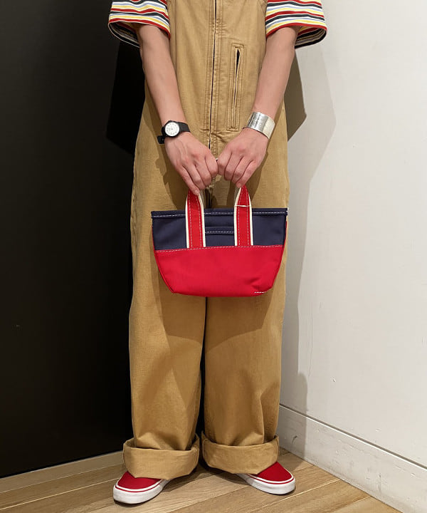 土田 達也さんの「BEAMS WOMEN｜L.L.Bean × BEAMS PLUS ＆ BEAMS BOY / Deep Bottom Deluxe Boat and Tote Mini」を使ったコーディネート