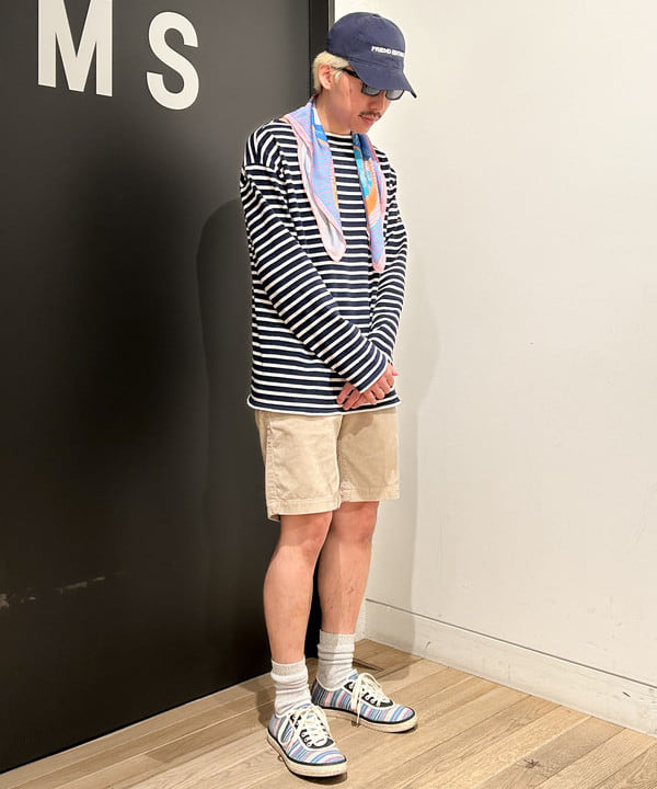 及川 晃さんの「BEAMS WOMEN｜REMI RELIEF / 別注 Corduroy Shorts」を使ったコーディネート