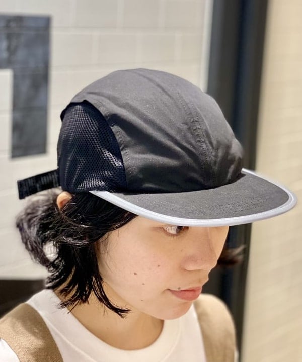 鈴木 悠里さんの「BEAMS WOMEN｜BEAMS / 1プリーツ ワーク トラウザーズ」を使ったコーディネート