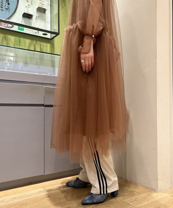 神坂 莉子さんの「BEAMS WOMEN｜KASSIOPEA × Ray BEAMS / 別注 BONBON ショルダーバッグ」を使ったコーディネート