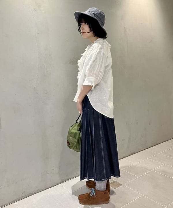 小原 もこさんの「BEAMS WOMEN｜ラップ プリーツ スカート」を使ったコーディネート