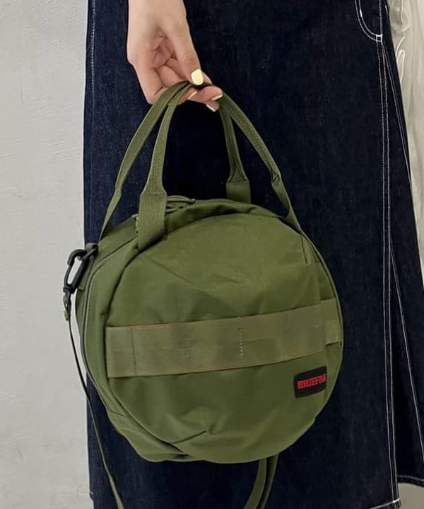 小原 もこさんの「BEAMS WOMEN｜ラップ プリーツ スカート」を使ったコーディネート