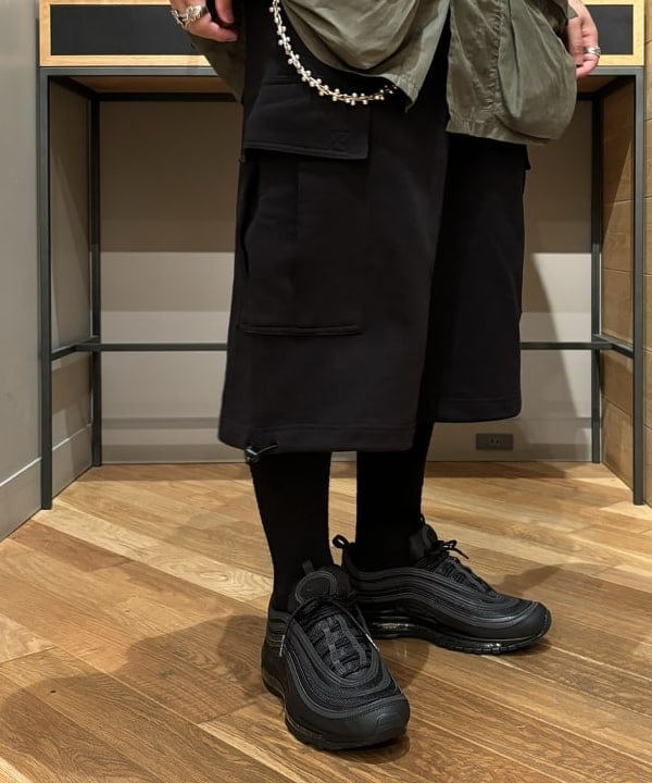 三宅 康平さんの「BEAMS WOMEN｜TIMEX × BEAMS / 別注 IRONMAN（R）8-LAP METAL」を使ったコーディネート