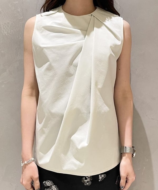 高木 菜央さんの「BEAMS WOMEN｜Purpred / トング ピロー サンダル」を使ったコーディネート