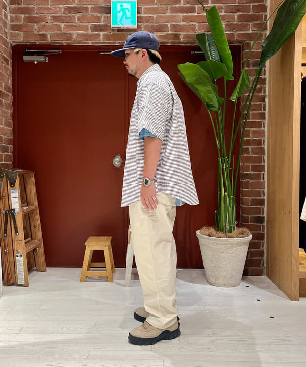 新里 京介さんの「BEAMS WOMEN｜TIMEX &times; BEAMS / 別注 IRONMAN（R）8-LAP METAL」を使ったコーディネート