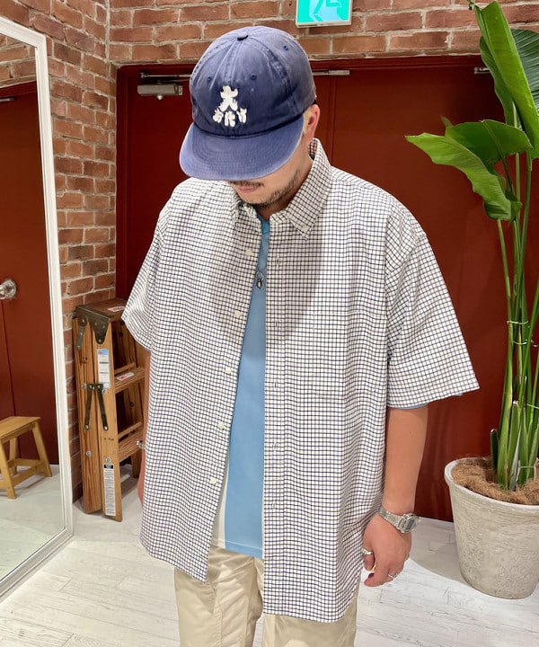 新里 京介さんの「BEAMS WOMEN｜TIMEX &times; BEAMS / 別注 IRONMAN（R）8-LAP METAL」を使ったコーディネート