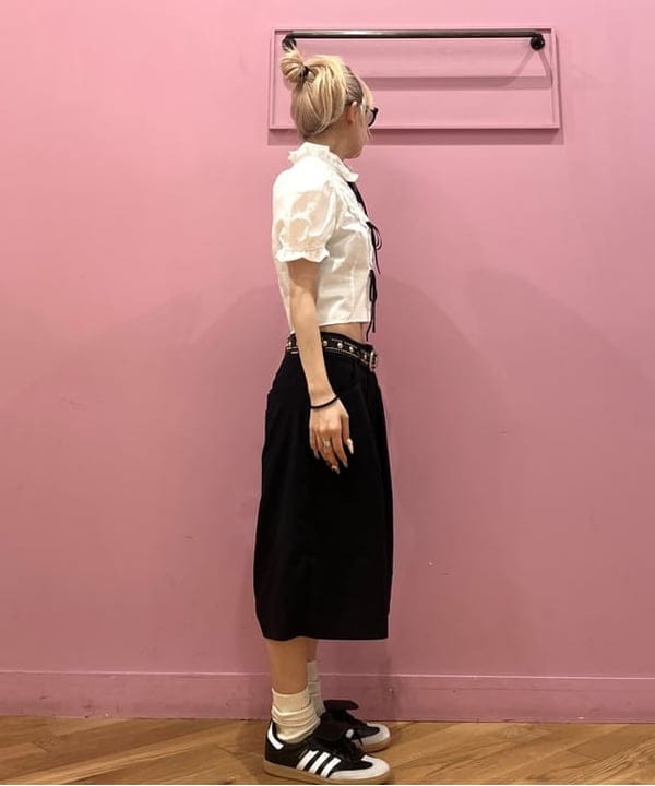 コスゲさんの「BEAMS WOMEN｜adidas / SAMBA LT W」を使ったコーディネート