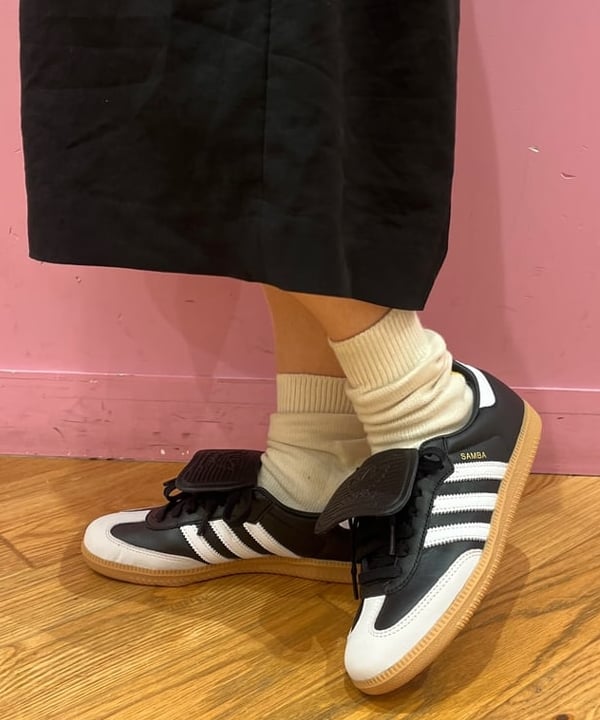 コスゲさんの「BEAMS WOMEN｜adidas / SAMBA LT W」を使ったコーディネート