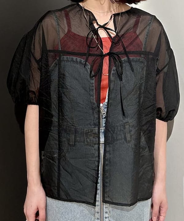 早川 萌子さんの「BEAMS WOMEN｜デニム ジップ キャミ ワンピース」を使ったコーディネート