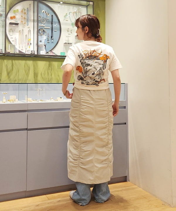 saori KATOさんの「BEAMS WOMEN｜Ray BEAMS / ギャザー ジップ サロペット ワンピース」を使ったコーディネート
