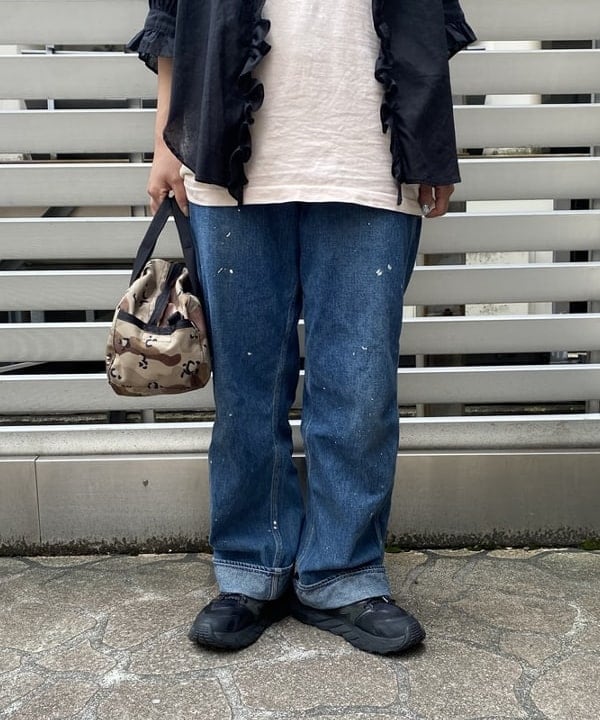 オカモト ミサキさんの「BEAMS WOMEN｜BEAMS BOY / ブラス ナロー パーム カフ」を使ったコーディネート
