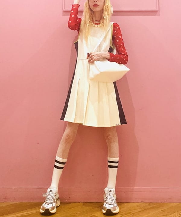 ひるてぃさんの「BEAMS WOMEN｜FILA × Ray BEAMS / 別注 40-LOVE ワンピース」を使ったコーディネート