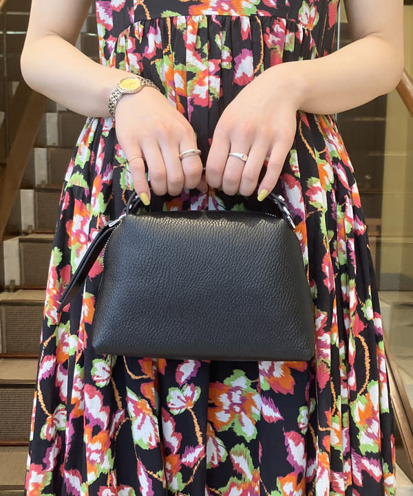 蒲原 捺美さんの「BEAMS WOMEN｜■MARIHA / シンデレラのドレス」を使ったコーディネート