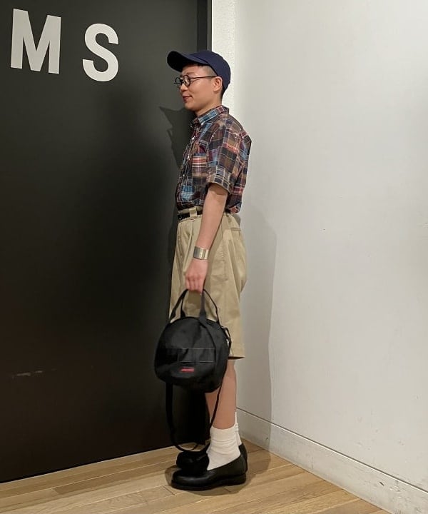土田 達也さんの「BEAMS WOMEN｜BRIEFING × BEAMS BOY / 別注 ヘルメット バッグ」を使ったコーディネート